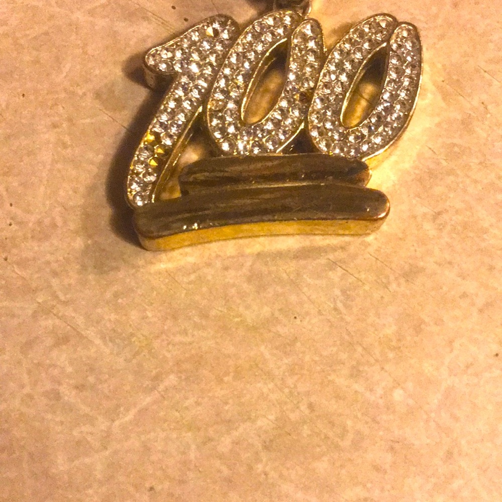 100 chain peace